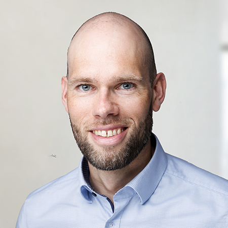 qtec Academy | Dr. Matthias T. Buhmann